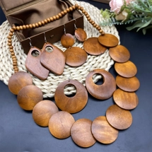 Jewellery suite with 3 ..