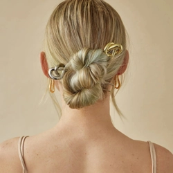 Loose knot hair pin