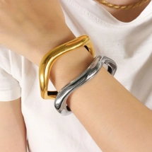 Wave design cuff bangle