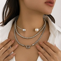 3-layer necklace with i..