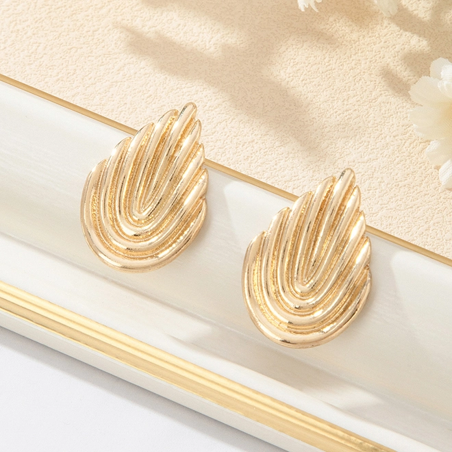 Additional Image for Nested water droplet ear studs
