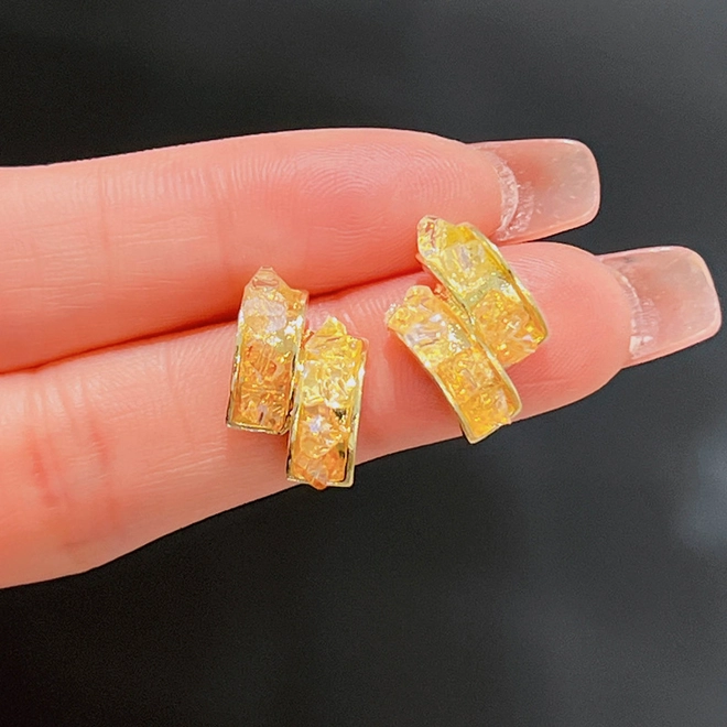 Additional Image for Korean style gradient colour stud earrings