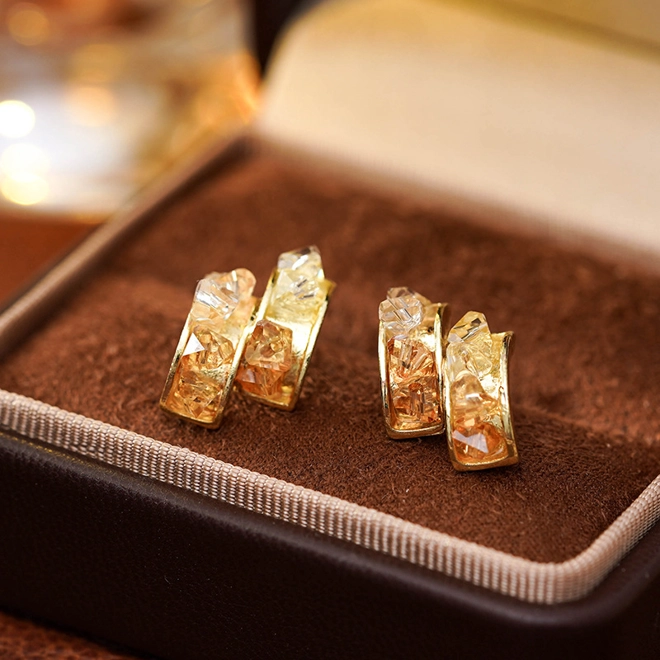 Additional Image for Korean style gradient colour stud earrings