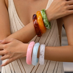 Marble pattern square bangle