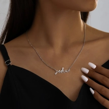 Chain necklace with 