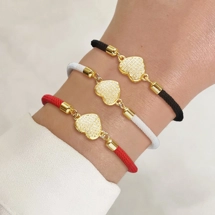 Bracelet with heart sha..