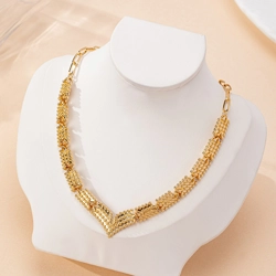 Elegant French style necklace