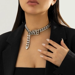 Chunky chain choker with buckle detail