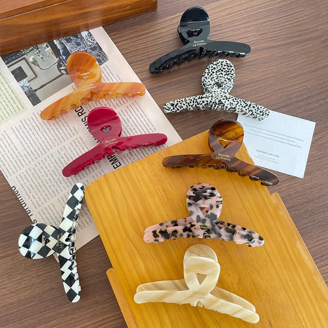 product Image for Patterned twist design hair claws