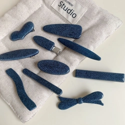 Simple hair clips