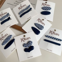 Set of 2 hair clips - Checked & Plain
