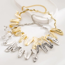 Exaggerated waves design choker