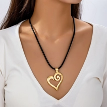 Swirl design heart neck..