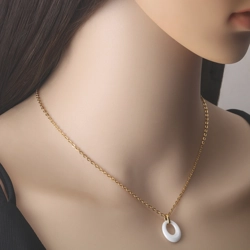 Necklace with oval pendant