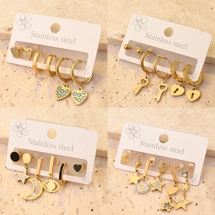3 pairs of earrings - L..