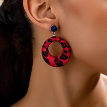 Acrylic leopard print drop e..