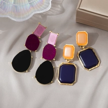 Vintage style drop earr..