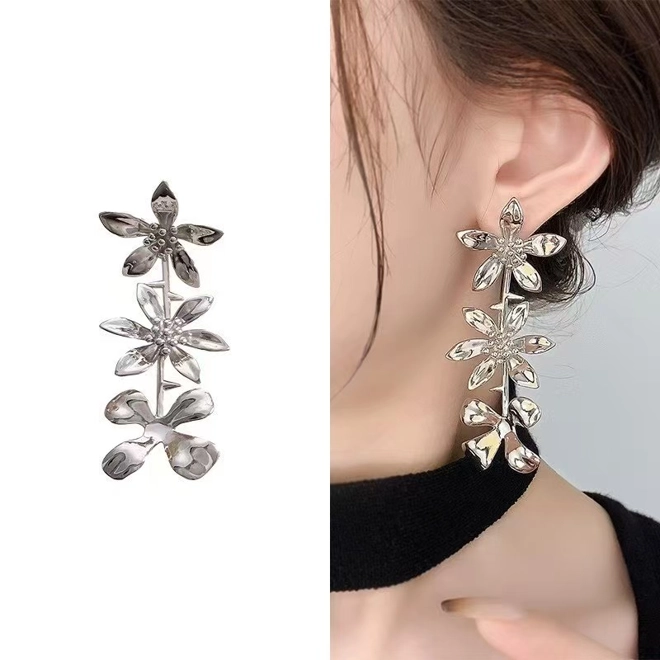 Additional Image for Vintage style long flower drop earrings
