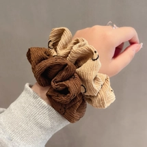 Hair tie with smiley fa..