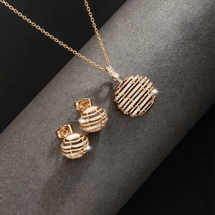 Stylish studs and necklace set
