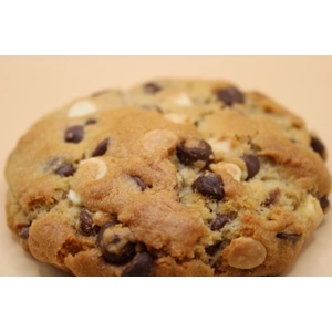 Chocolate Chip Cookie