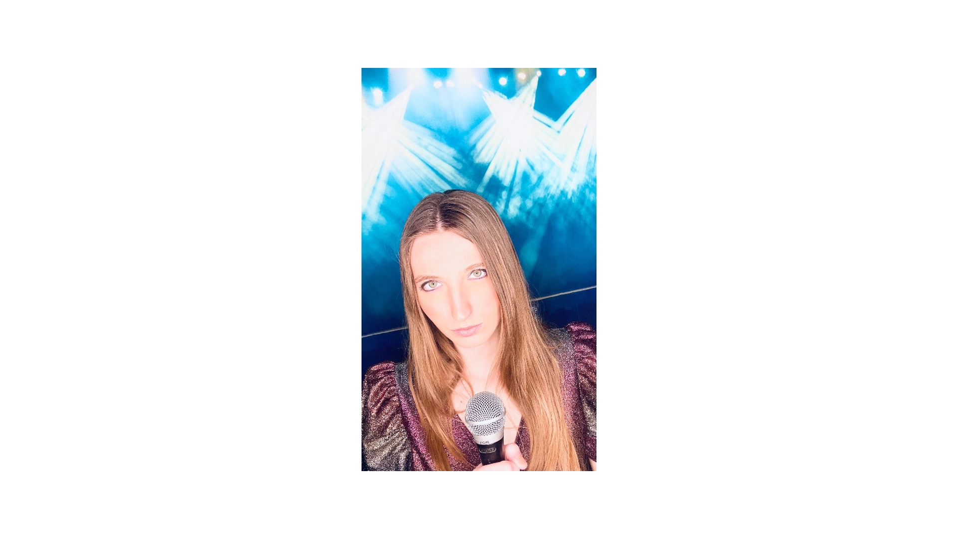 Elizabeth Chase Live