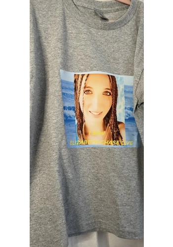 Kid Tropical show tees