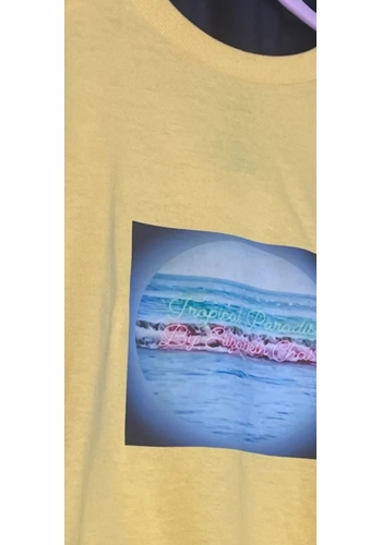 Tropical paradise (sunny yellow) tee