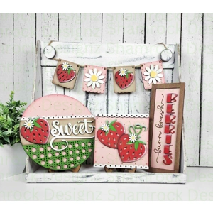 Berry Sweet Decor Set