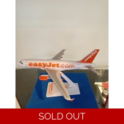 Easyjet A319 G-EZEF
