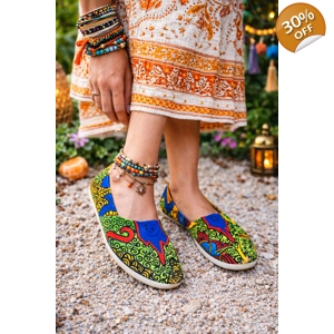 Chatties Colorful Slip-On Flats – Size 6 – Hand-Painted Style – Sleeper Design