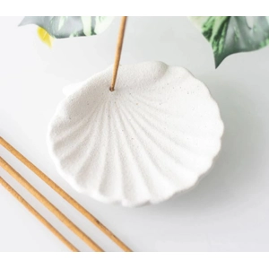 Scallop Shell Ceramic Incense Holder – Off White Scallop Shell Ceramic Incense Holder – Off White