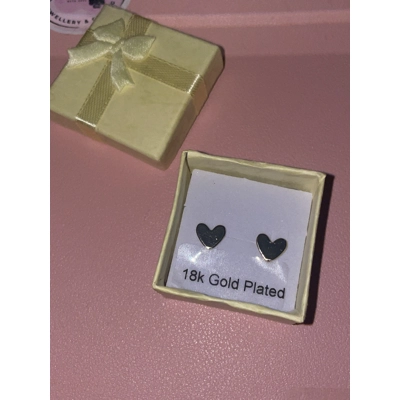18k gold heart stud earrings gift Valentine’s Day present