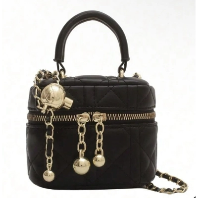 Black Quilted handbag Chain Strap Ball Adjustment Crossbod.. Black Quilted handbag Chain Strap Ball Adjustment Crossbod..