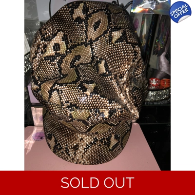 Snakeskin print hat cap Snakeskin print hat cap