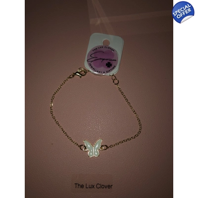 Gold bracelet chain with pouch Gold bracelet chain with pouch