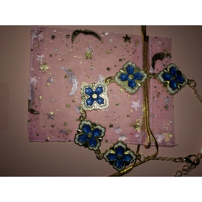 Ladies bracelet gift Clover Gold plated blue bracelet