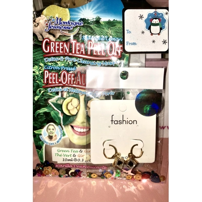 Individual cellophane favours packs Individual cellophane favours packs