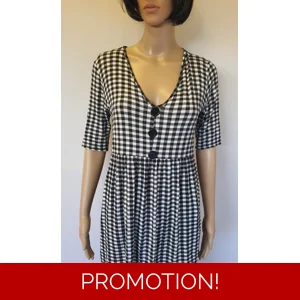 BOOHOO Black and White Cheque Long Top Size UK12