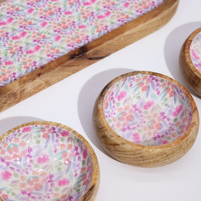 Mango Wood Tray with 3 Bowls - Pretty Floral Mango Wood Tray with 3 Bowls - Pretty Floral