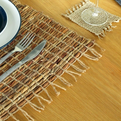 Water Hyacinth Natural Placemat - Robusta and Fringe Water Hyacinth Natural Placemat - Robusta and Fringe