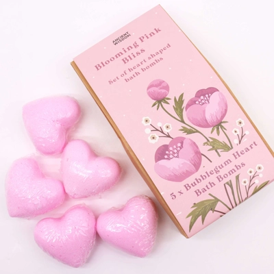 Blooming Pink Bliss Bath Heart Gift Set Blooming Pink Bliss Bath Heart Gift Set