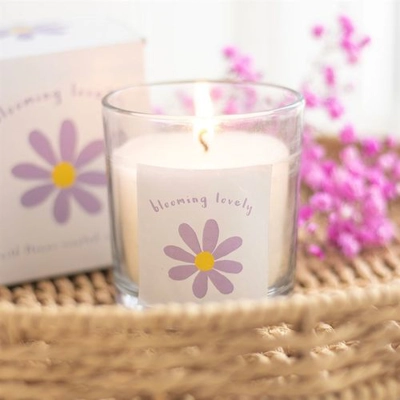 Blooming Lovely Daisy Wildflower Candle Blooming Lovely Daisy Wildflower Candle