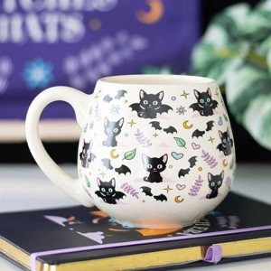 Cute and Creepy Cat Print Ro..