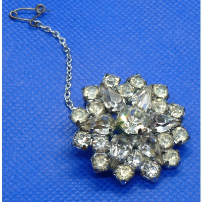 Vintage cluster brooch with safety chain