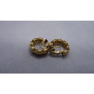 "le" earrings