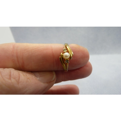 Size Q 1/2 Ring Size Q 1/2 Ring