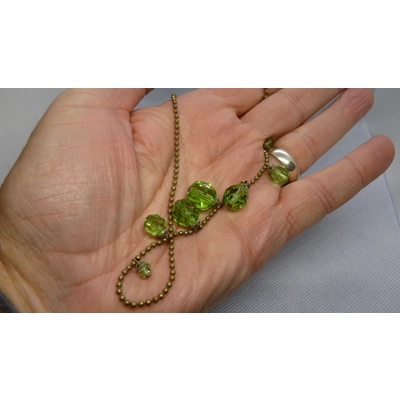 Vintage green sphere necklace Vintage green sphere necklace