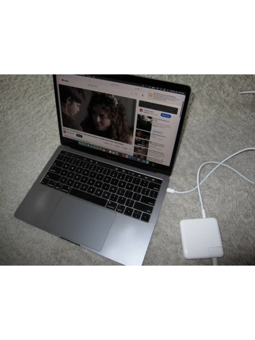 2018 Apple Macbook Pro 13