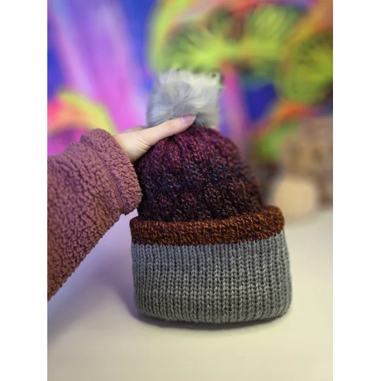 Rusty Bubble Beanie with pompom